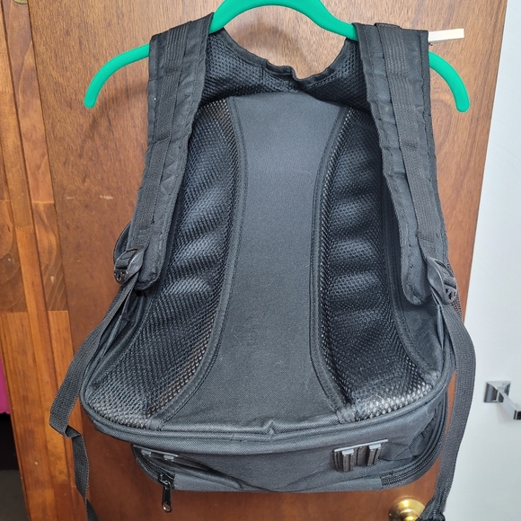 Pokemon Pet Carrier Backpack. (132) - Picture 4 of 8